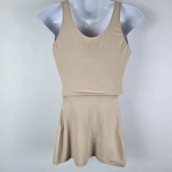 NWT Spanx Assets Red Hot Label Clever Controller Tank in tan - Picture 3 of 9